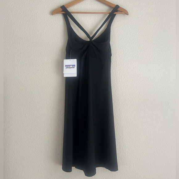 NWT | Patagonia Morning Glory Active Dress w built in shelf bra | medium | black - Picture 3 of 8